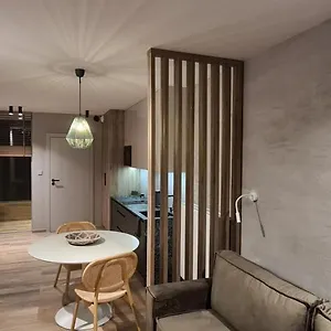 https://apartamenty-urawia-18.kolobrzeghotels.com